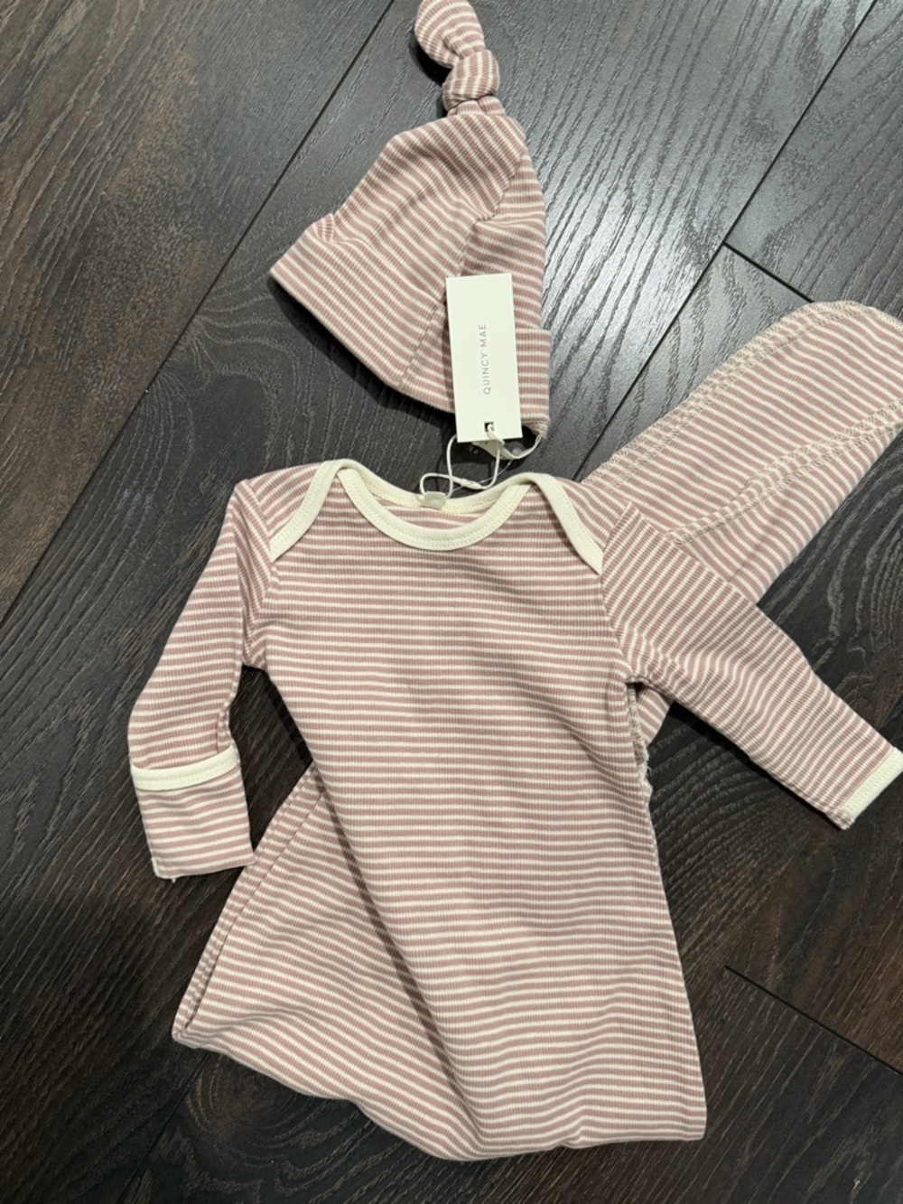 Quincy Mae Baby Bundle for 0-3 Months! - Picture 8 of 9
